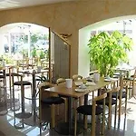 Hotel Stadt 3*